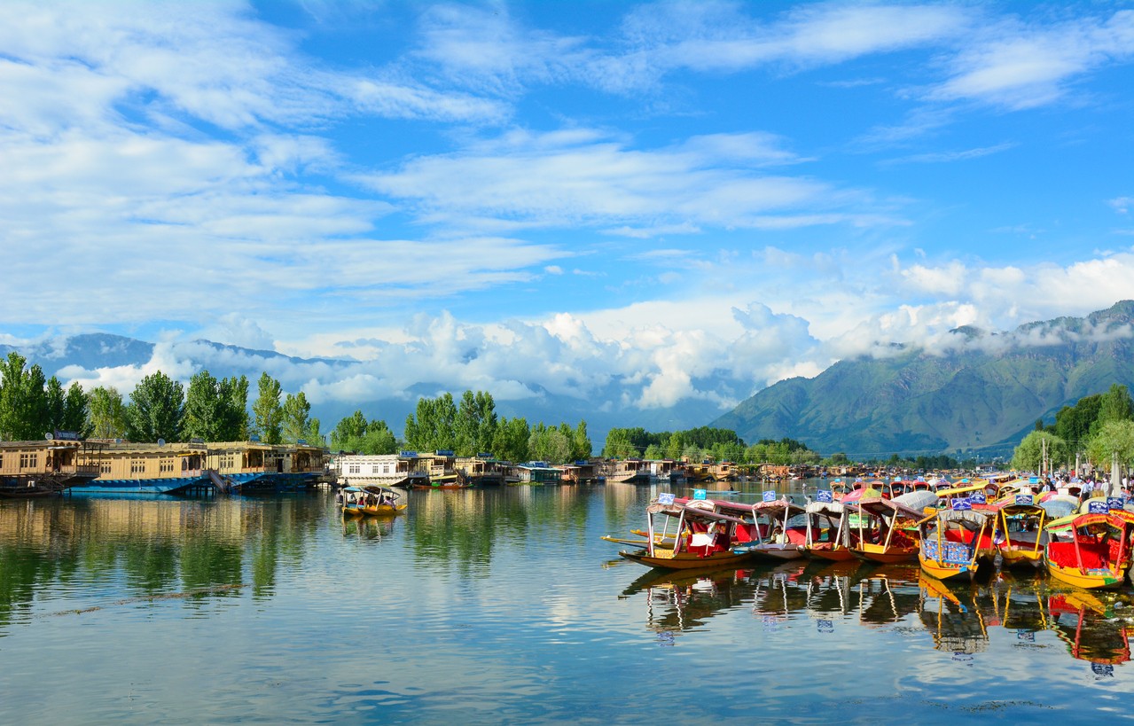 Heavenly Kashmir with Amritsar ex-Delhi